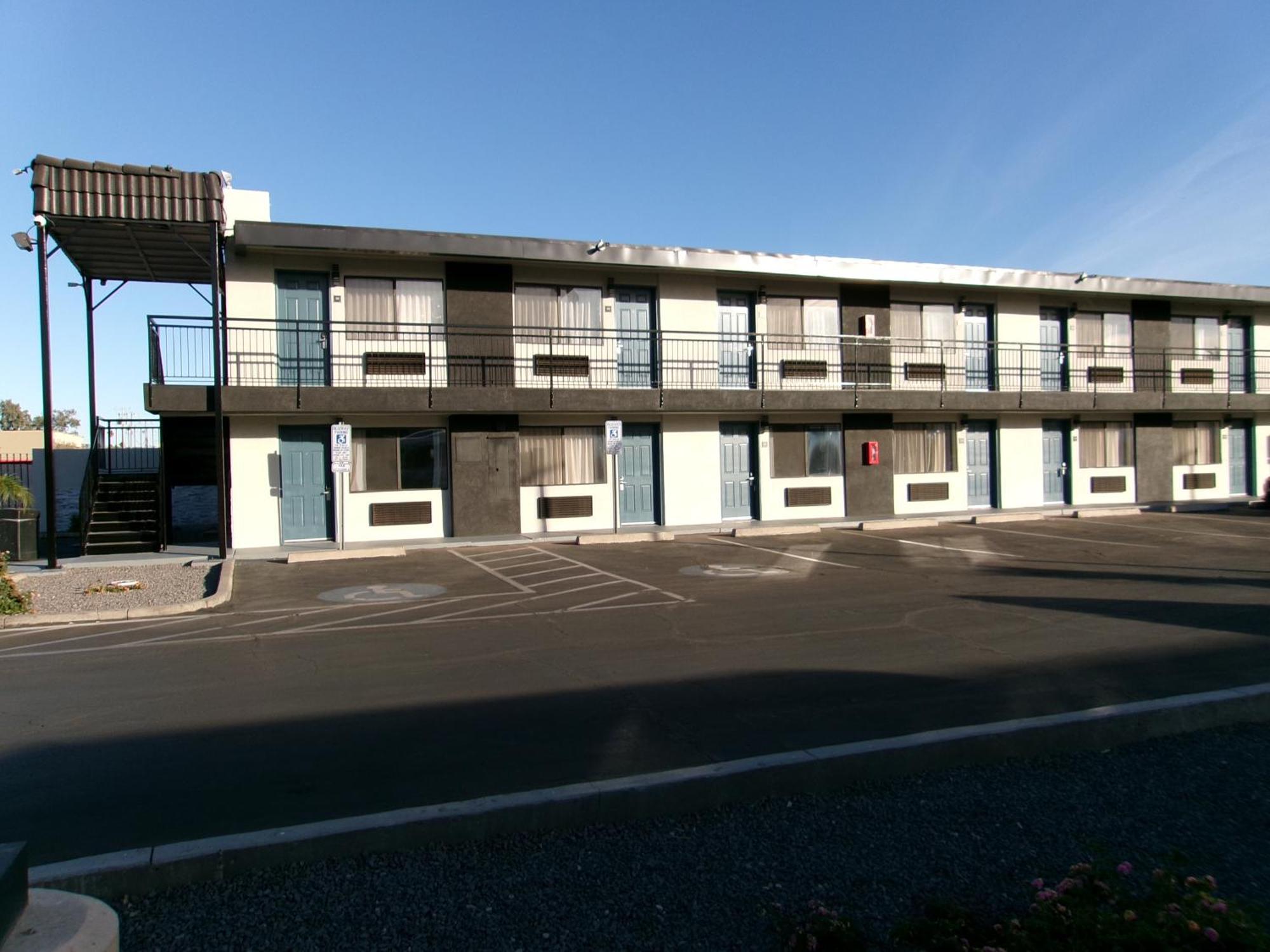 Surestay By Western Airport