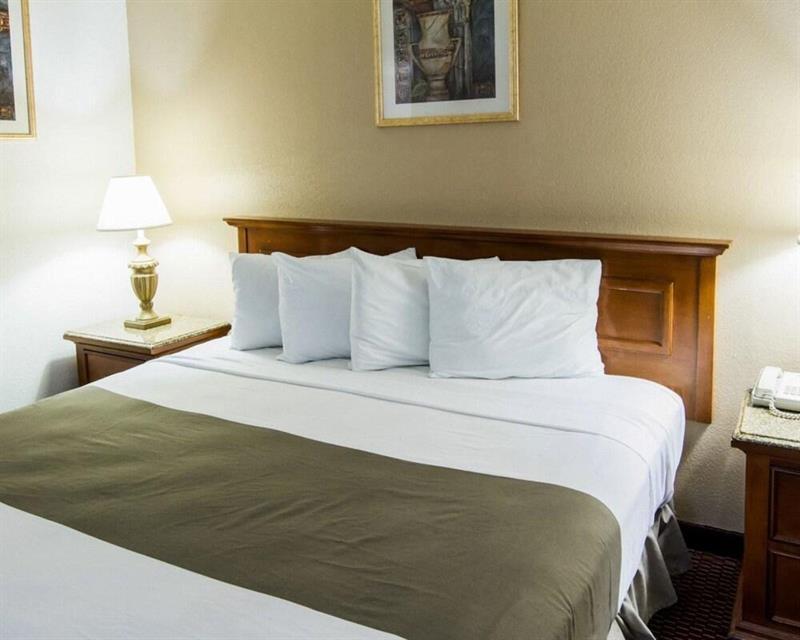 Surestay By Western Airport